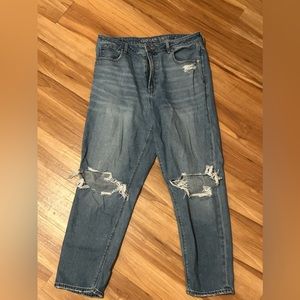American eagle mom jeans